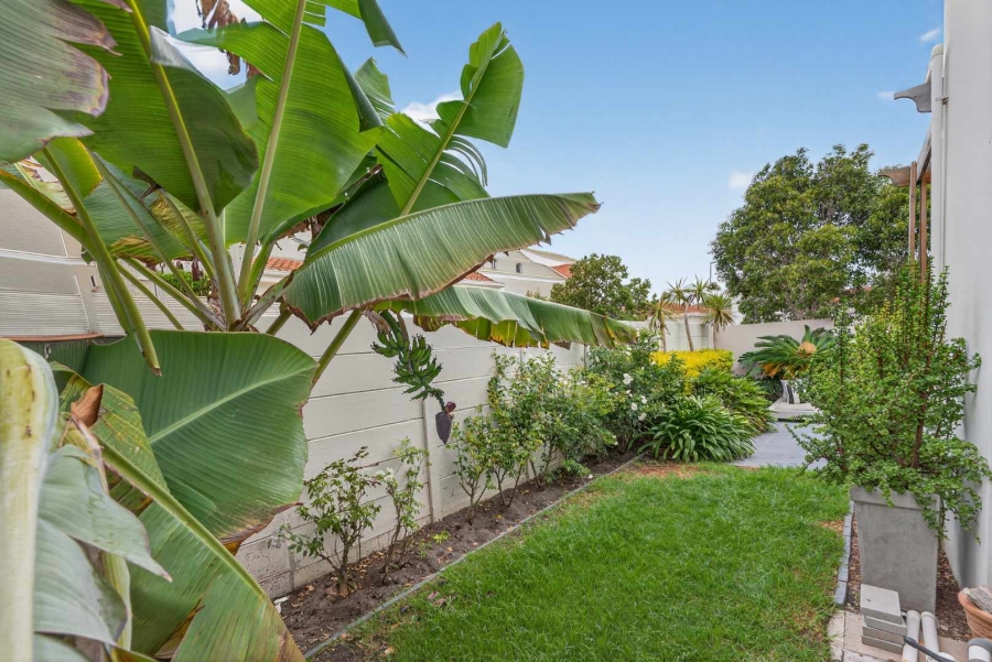 4 Bedroom Property for Sale in Parklands North Western Cape